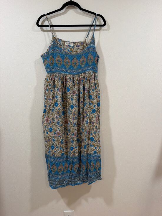 Natural Life Dresses & Skirts - This is the Natural Life Gigi Midi Dress in a tan and blue floral border print